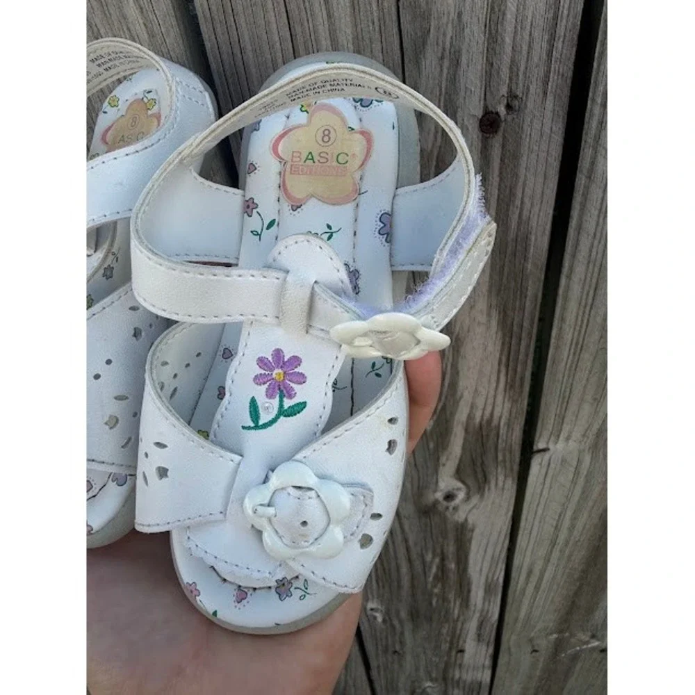 Cottagecore Coquette Basic Editions Floral Sandals 8 White Flower Eyelet Straps